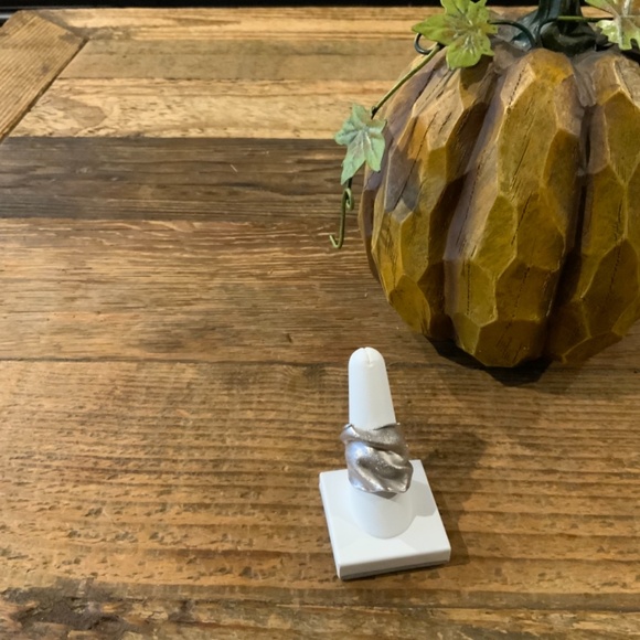 Sterling silver wide ring - Picture 4 of 4